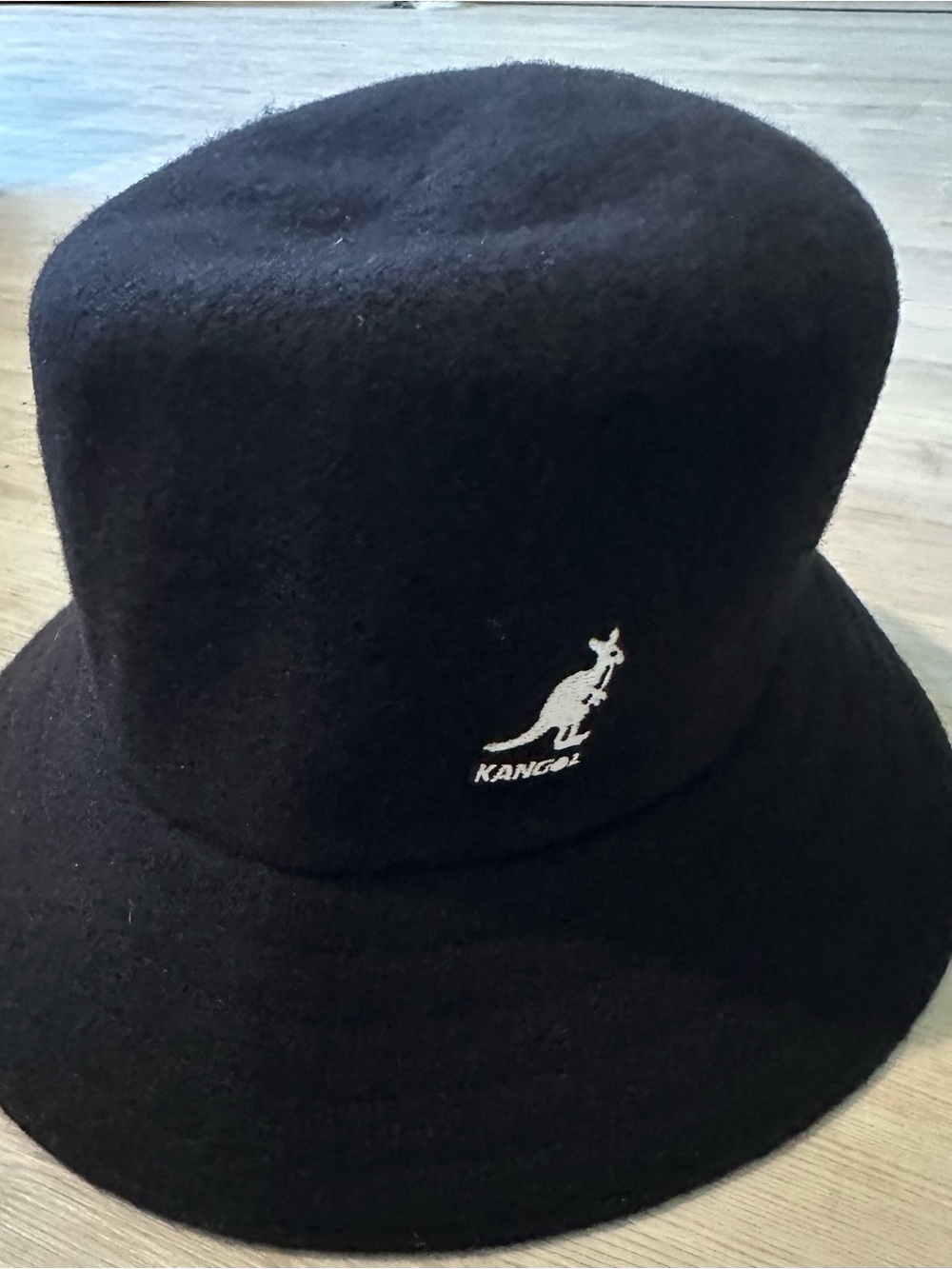 Kangol xl Black Wool Kangaroo Logo Bucket Hat